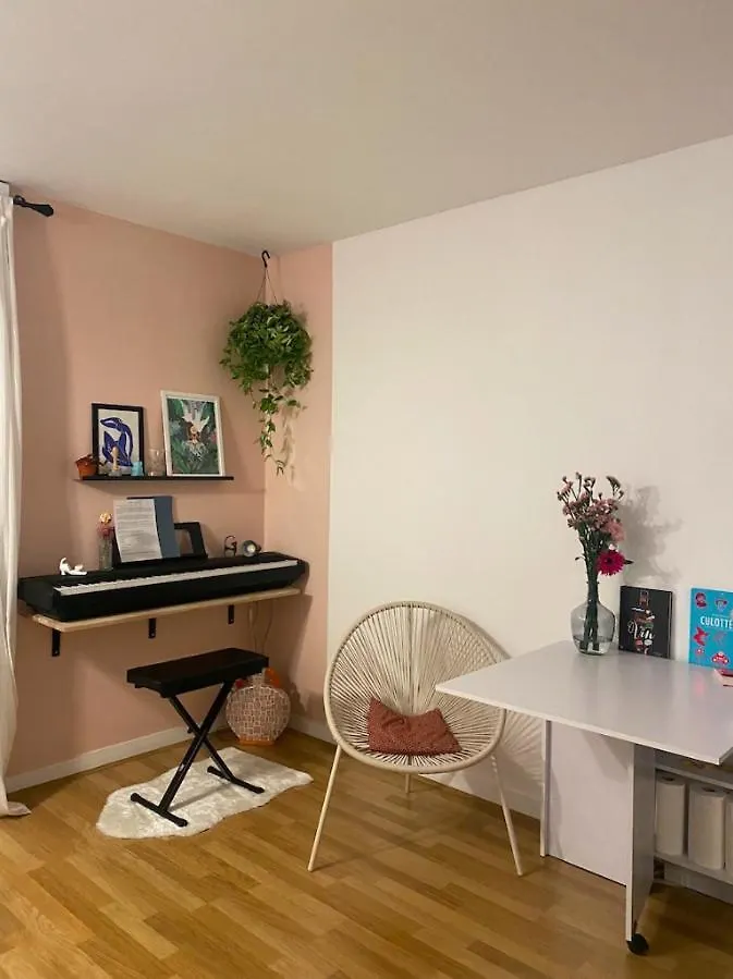 Studio Neuf Cozy Avec Balcon, 11E Arr Voltaire, Proche Bastille contacts